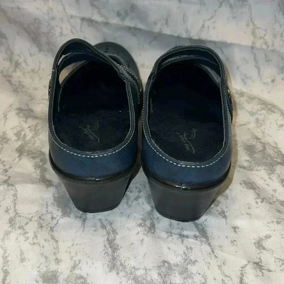 Easy Street Slip On Comfort Wave - Picture 4 of 4
